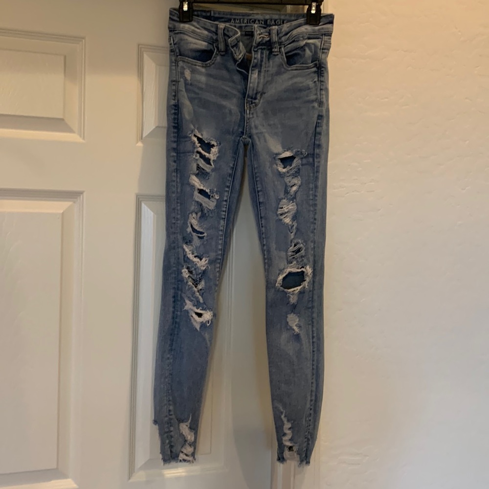 American Eagle Hi rise jeggings size 2 super destroyed